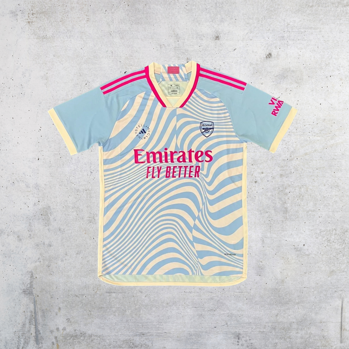 Arsenal 'Illusions' Limited Kit