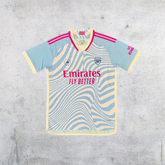 Arsenal 'Illusions' Limited Kit